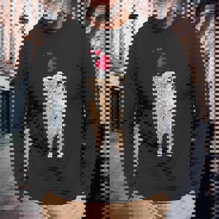 チワワ犬とハートのかわいい子犬のモチーフ 長袖Tシャツ 高齢者への贈り物