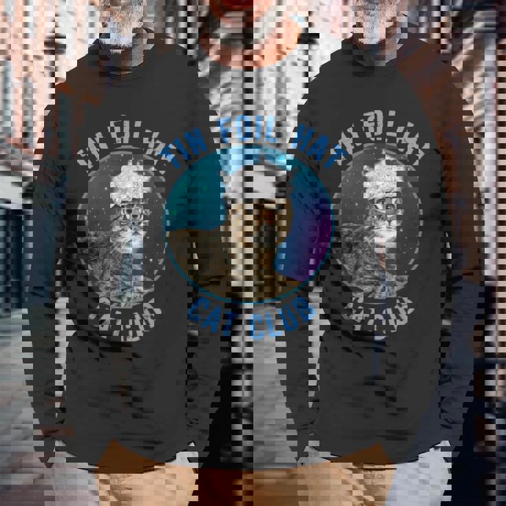 ティンホイルハットキャットクラブ陰謀論おかしい 長袖Tシャツ 高齢者への贈り物