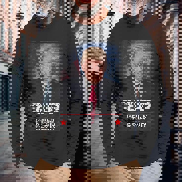 トランプはまだ私の大統領です 長袖Tシャツ 高齢者への贈り物