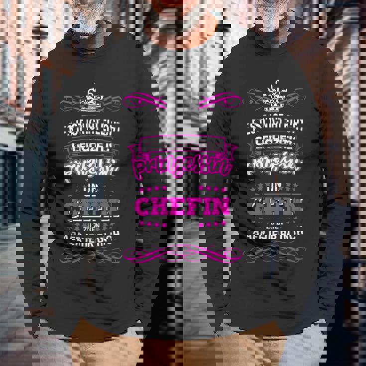 ドイツ語のテキスト「Gleichzeitig Prinzessin Chefin」と書かれた最高のシェフィンの言葉 長袖Tシャツ 高齢者への贈り物