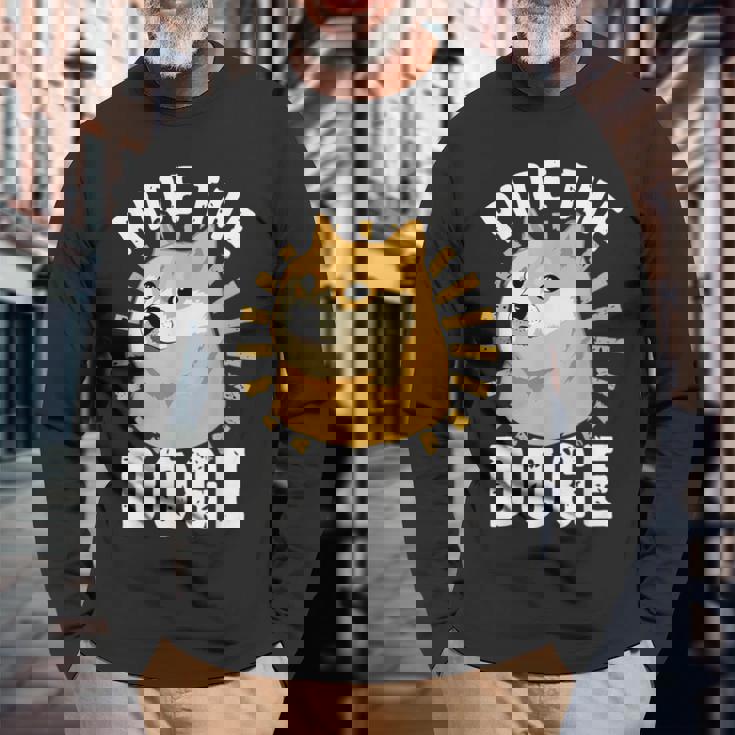 ドージコイン クリプト ライド ザ ドージ 面白い Memecoin 長袖Tシャツ 高齢者への贈り物