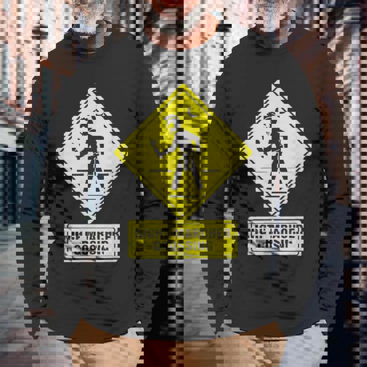 ナイトマーチャークロッシングハワイゴースト面白い 長袖Tシャツ 高齢者への贈り物