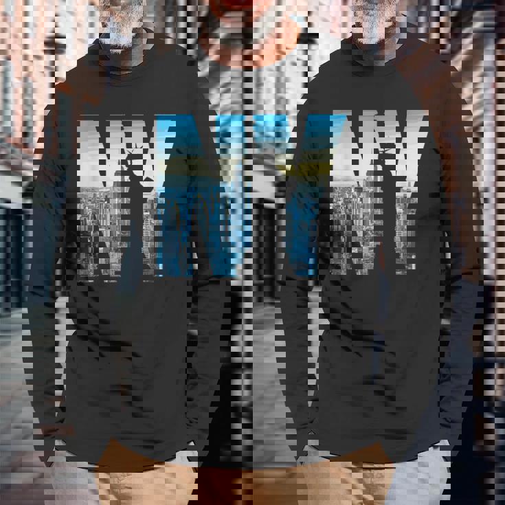 ニューヨーク市のデザインnyc自由の女神アーバン 長袖Tシャツ 高齢者への贈り物