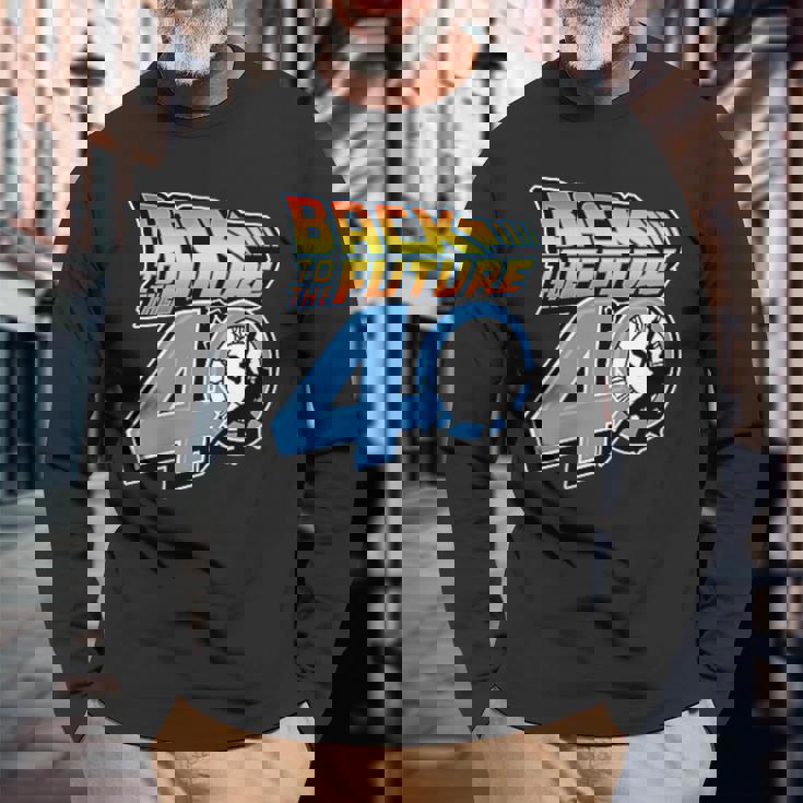 バック・トゥ・ザ・フューチャー 40周年記念ステッカー コラージュ F&B 長袖Tシャツ 高齢者への贈り物