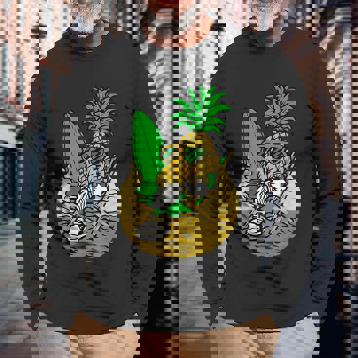 パイナップル サーファー サングラス ハワイ ハワイアン アロハ メンズ レディース 長袖Tシャツ 高齢者への贈り物