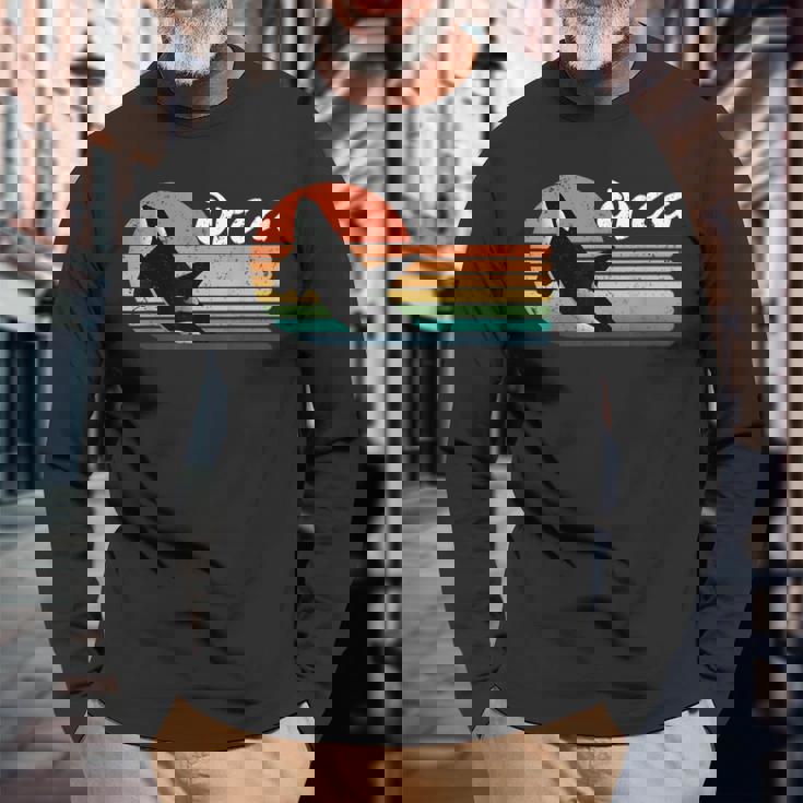 ビンテージ シャチ デザイン レトロ 美的 海 恋人 海 イルカ 長袖Tシャツ 高齢者への贈り物