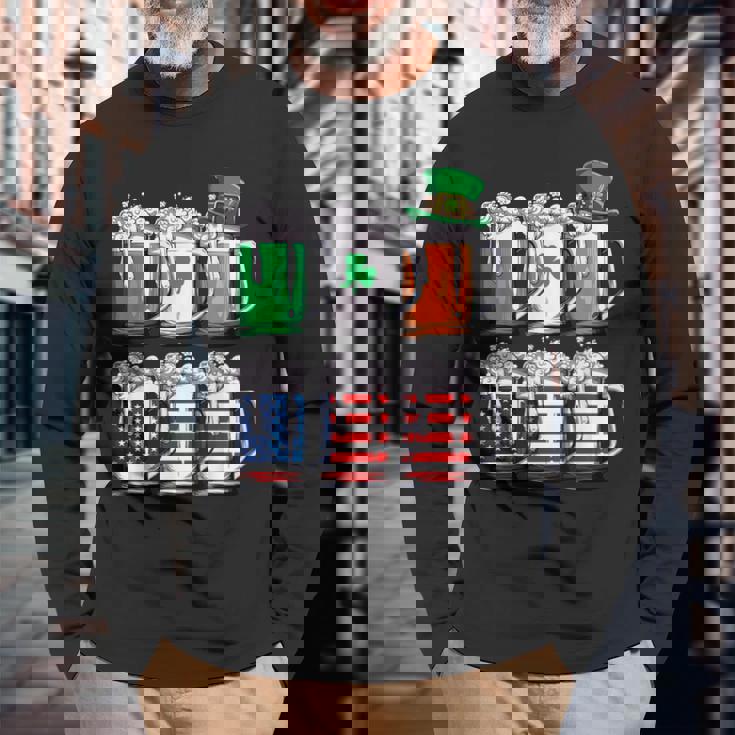 ビール聖パトリックデー メンズ アイルランドのアメリカ国旗 ドリンクマグ 長袖Tシャツ 高齢者への贈り物