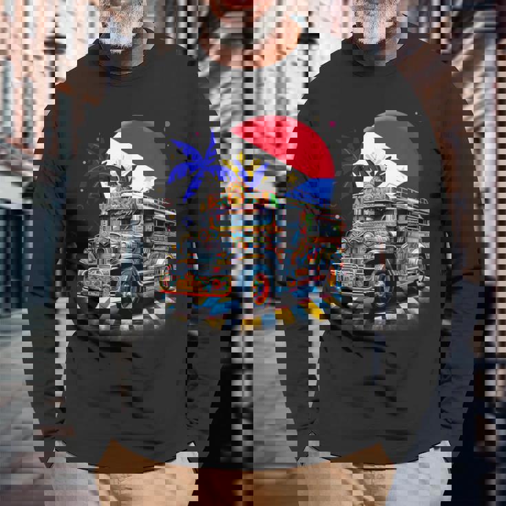 フィリピン 国旗 誇り フィリピン フィリピン ジープニー 長袖Tシャツ 高齢者への贈り物