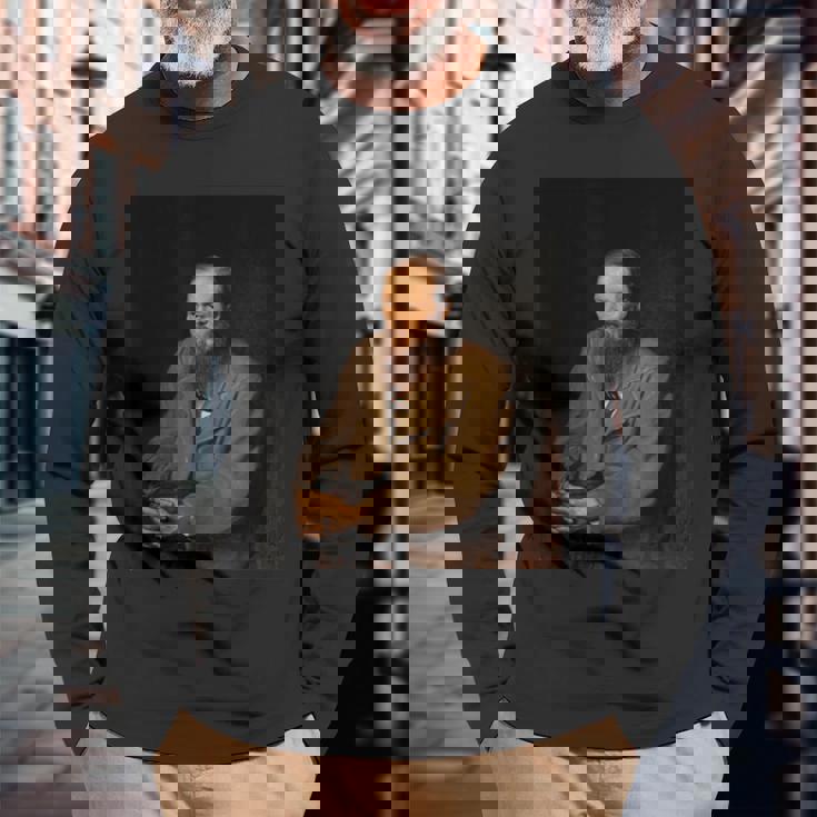 フョードル・ドストエフスキーロシアの作家の肖像画 長袖Tシャツ 高齢者への贈り物