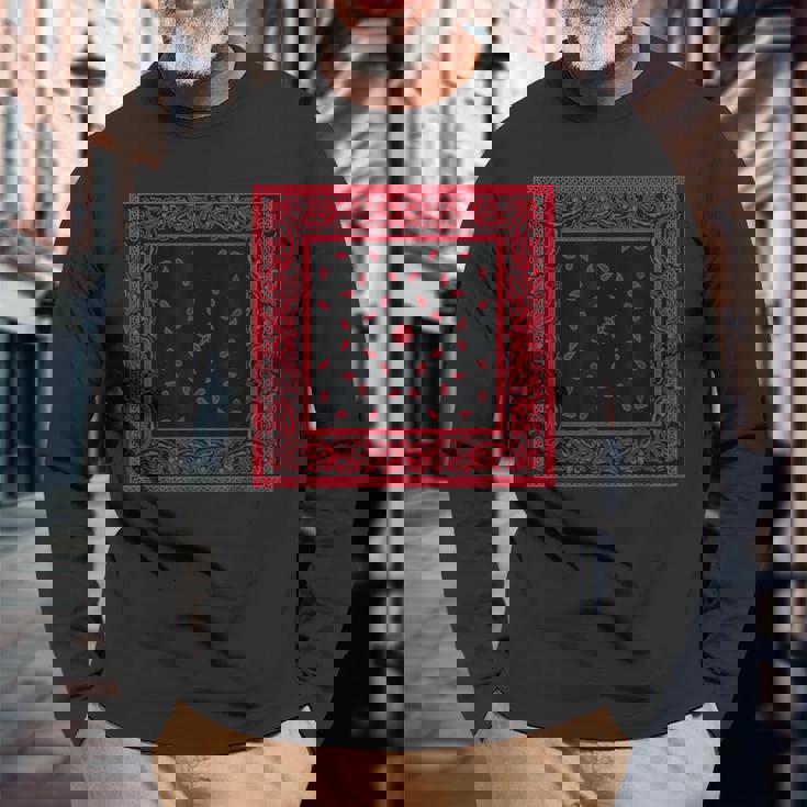 メンズ ブラックレッドバンダナプリントtシャツ ペイズリー柄 レッドラグ 長袖Tシャツ 高齢者への贈り物