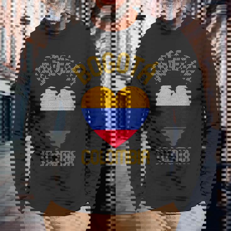 ボゴタ コロンビア 長袖Tシャツ 高齢者への贈り物