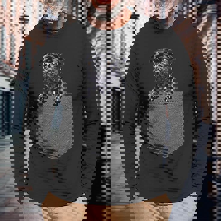 ポケットにいるパグ かわいい愛犬デザイン 犬愛好家、ペットオーナー向け 長袖Tシャツ 高齢者への贈り物