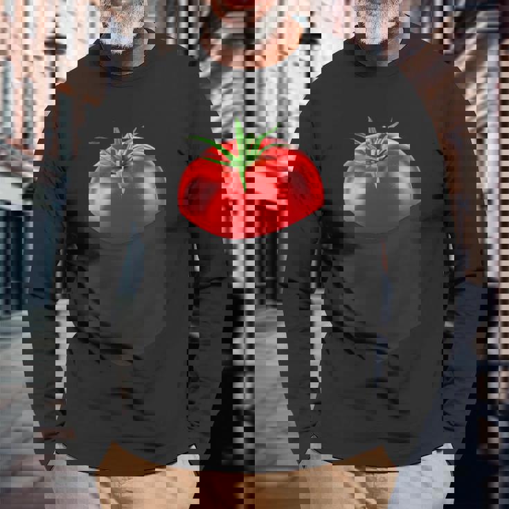 ポケットに入ったトマト、胸に面白いトマト。 長袖Tシャツ 高齢者への贈り物