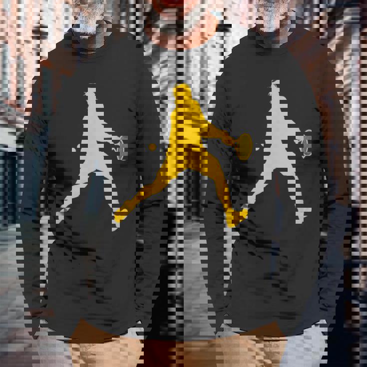 マエストロ・デ・テニス・イン・アクション 長袖Tシャツ 高齢者への贈り物