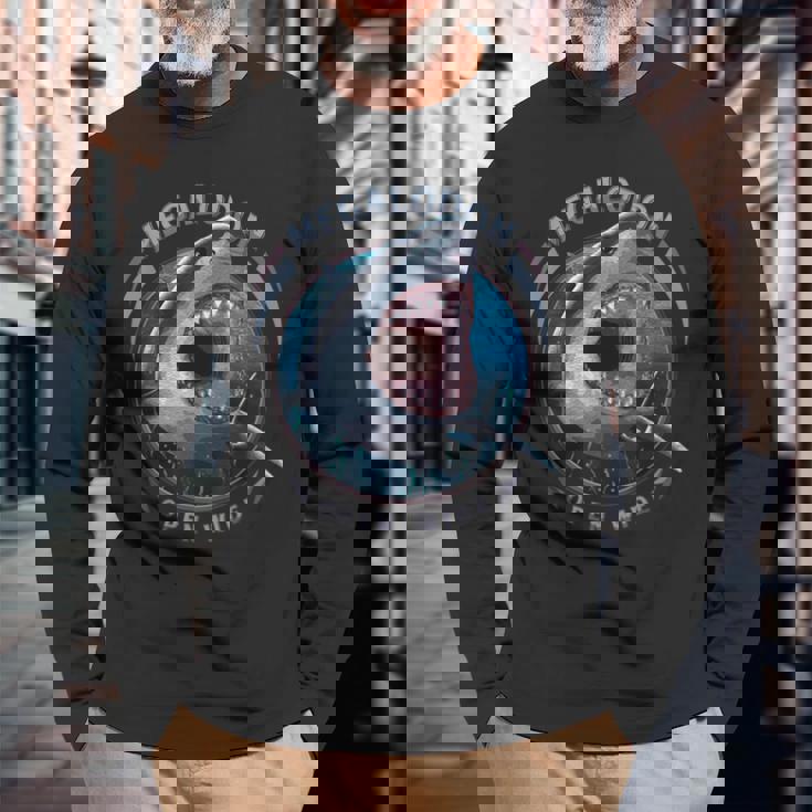 メガロドンジャイアントシャーク 長袖Tシャツ 高齢者への贈り物