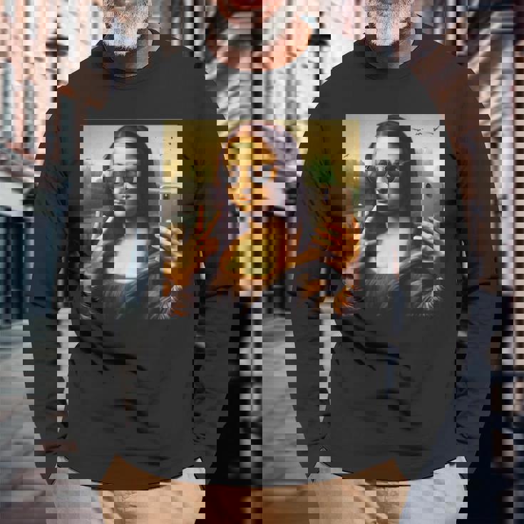 モナリザ・サングラスとセルフィー 長袖Tシャツ 高齢者への贈り物