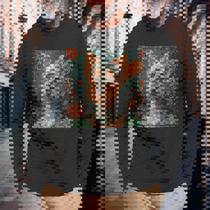 ヨークシャーテリア、ボーホースタイルのグラフィックの周りに多肉植物が描かれています。 長袖Tシャツ 高齢者への贈り物