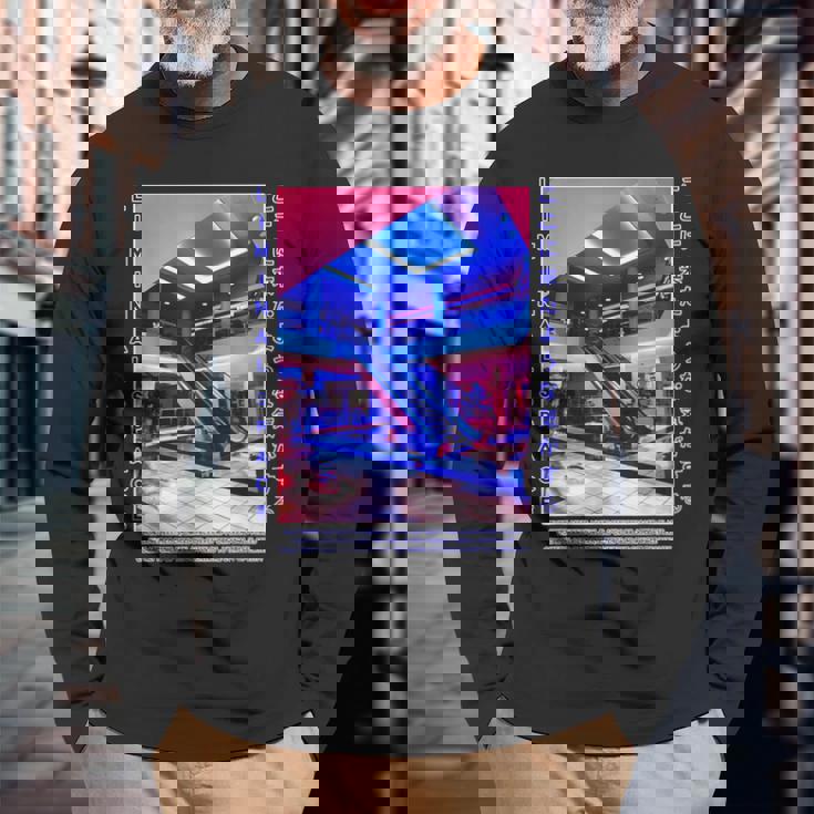 リミナルスペース 長袖Tシャツ 高齢者への贈り物