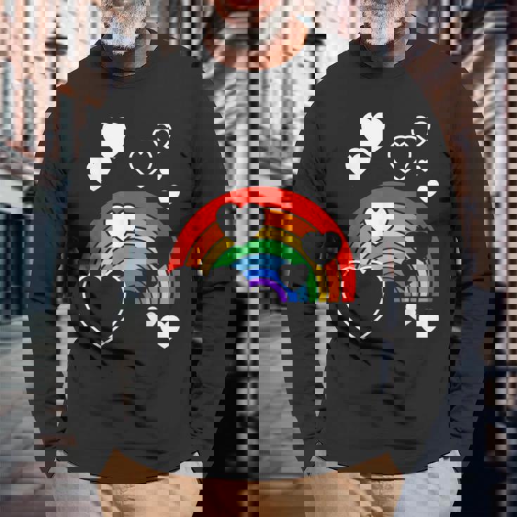 レインボーカラー ホワイト ハート ハート 雨 虹 旗 長袖Tシャツ 高齢者への贈り物