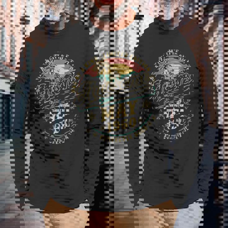 レトロな65歳の男性向け誕生日プレゼント。1960年5月、65歳。 長袖Tシャツ 高齢者への贈り物