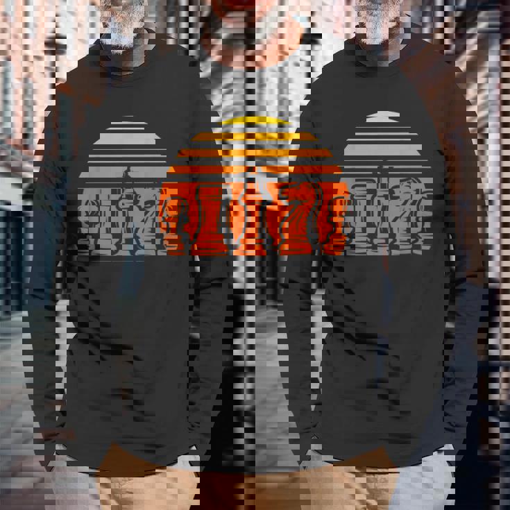 レトロなチェス駒 ヴィンテージ チェックメイト グランドマスター プレーヤー 長袖Tシャツ 高齢者への贈り物