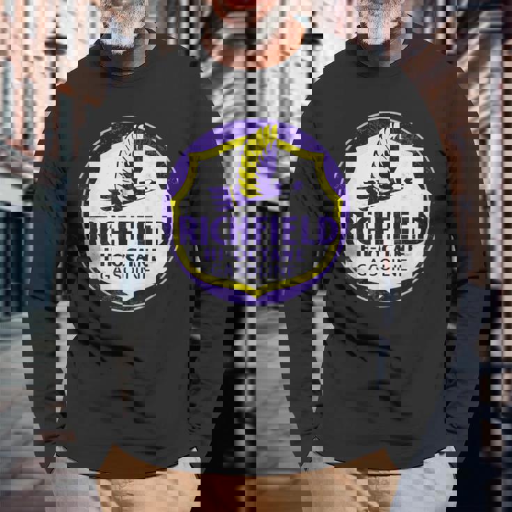 レトロヴィンテージガソリンスタンド リッチフィールドガソリン車 バイクガレージ 長袖Tシャツ 高齢者への贈り物