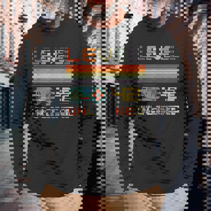 レベル42 アンロック ゲーマー 42歳の誕生日 長袖Tシャツ 高齢者への贈り物