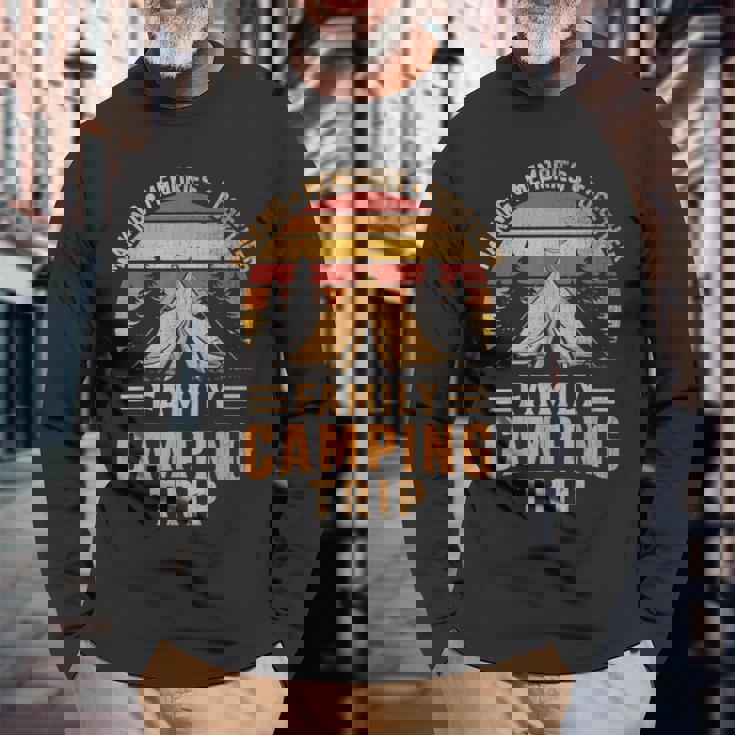 ヴィンテージ キャンパー キャンプ ファミリー キャンプ 旅行 2024 マッチング グループ 長袖Tシャツ 高齢者への贈り物