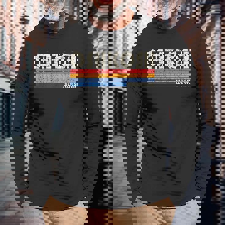 ヴィンテージ レトロ 70年代80年代スタイル オシュコシュの故郷、ウィスコンシン州 長袖Tシャツ 高齢者への贈り物