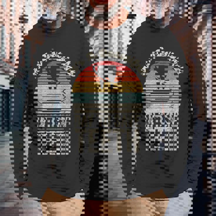 ヴィンテージ 歯医者 歯医者 美人の日 長袖Tシャツ 高齢者への贈り物