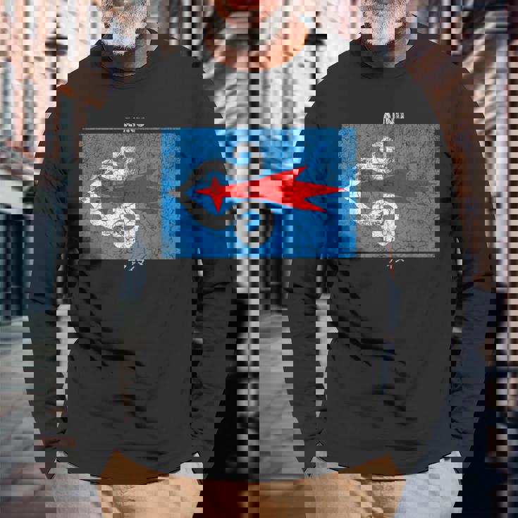 ヴィンテージアイヌ国旗。 長袖Tシャツ 高齢者への贈り物