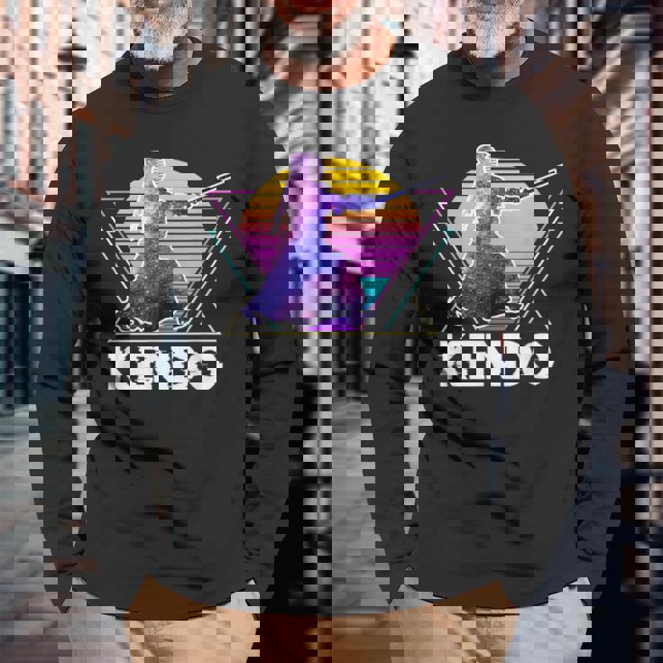 剣道 日本武道 レトロ ヴィンテージ ヴェイパーウェーブ 90年代 長袖Tシャツ 高齢者への贈り物