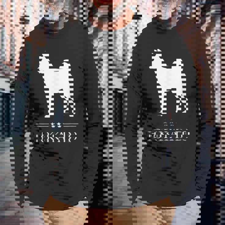 北海道犬 白シルエット 長袖Tシャツ 高齢者への贈り物