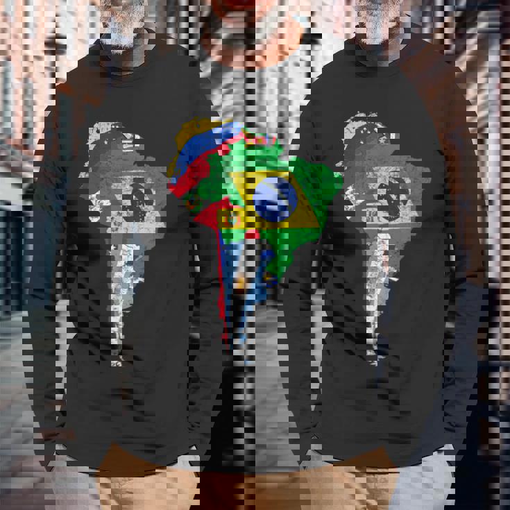 南米大陸地図 旗付き 長袖Tシャツ 高齢者への贈り物