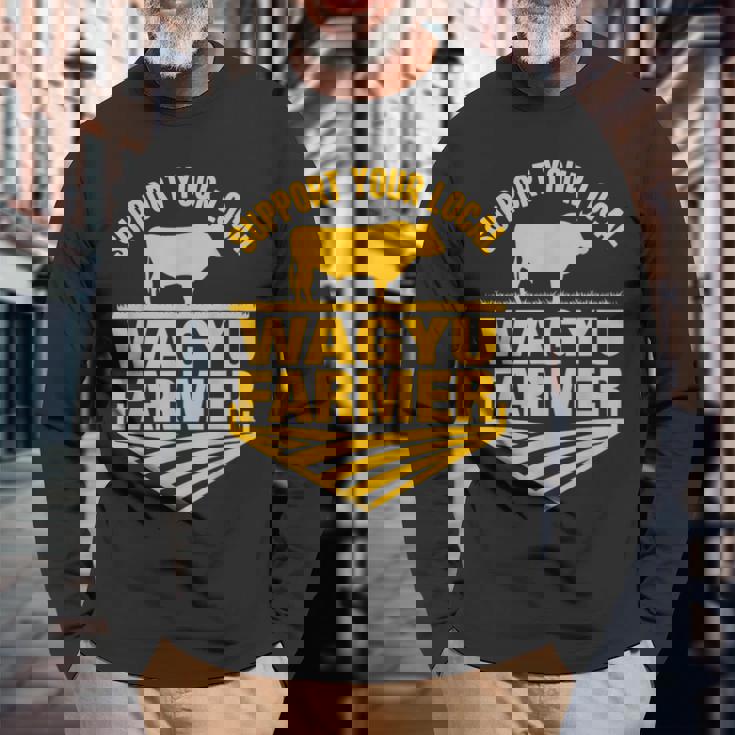 地元和牛農家を応援 牛和牛牧場。 長袖Tシャツ 高齢者への贈り物