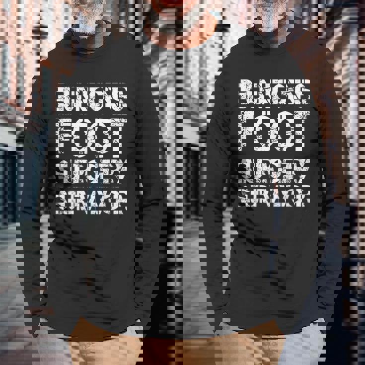 外反母趾足手術サバイバー 長袖Tシャツ 高齢者への贈り物