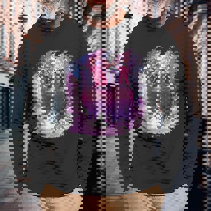 宇宙で虹色のラマに乗る子猫 長袖Tシャツ 高齢者への贈り物