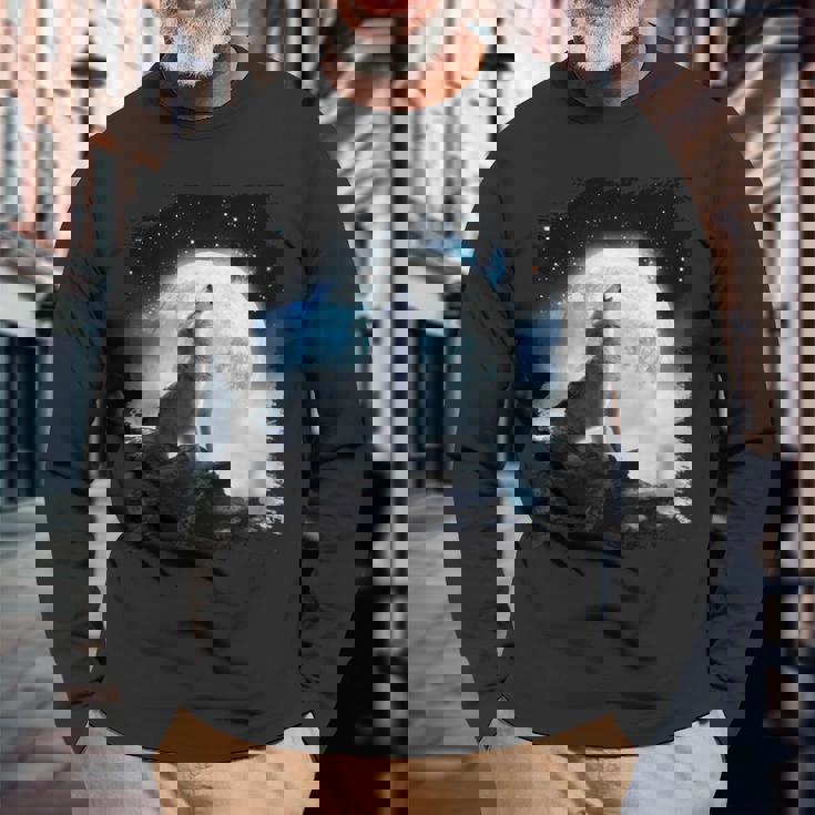 宇宙空間 オオカミ 月に遠吠えするオオカミ 長袖Tシャツ 高齢者への贈り物