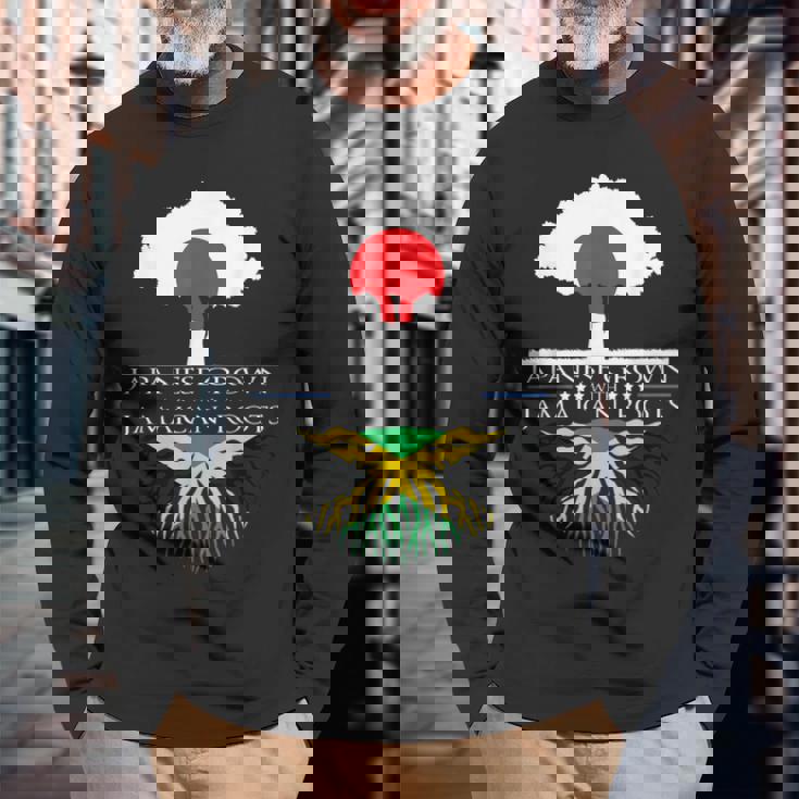 日本育ちのジャマイカ人のルーツ 日本ジャマイカ家系図 長袖Tシャツ 高齢者への贈り物