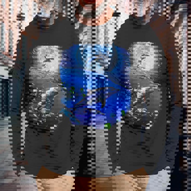 月 イルカ 宇宙 イルカ 長袖Tシャツ 高齢者への贈り物