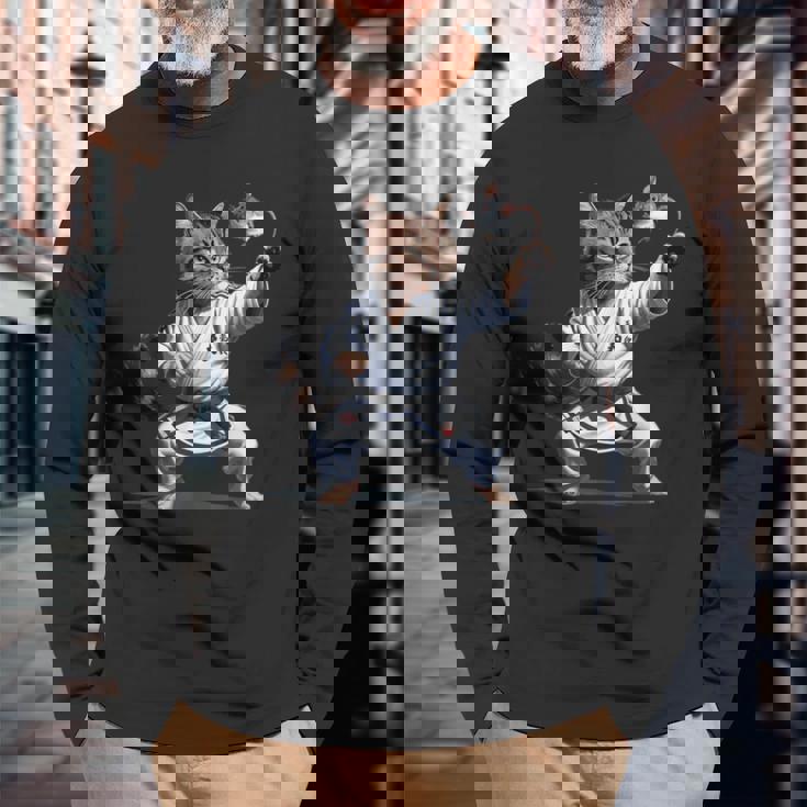 格闘技 猫 空手 黒帯 おもしろ戦闘機 長袖Tシャツ 高齢者への贈り物