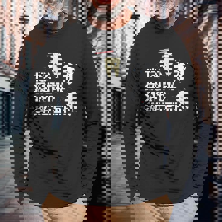 歯を救うには美しい日だ 歯医者 長袖Tシャツ 高齢者への贈り物