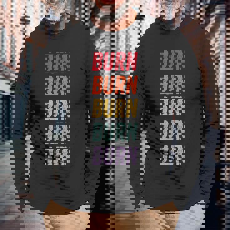 燃やす 長袖Tシャツ 高齢者への贈り物