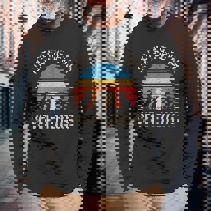 犬と一緒に暮らすのは 長袖Tシャツ 高齢者への贈り物