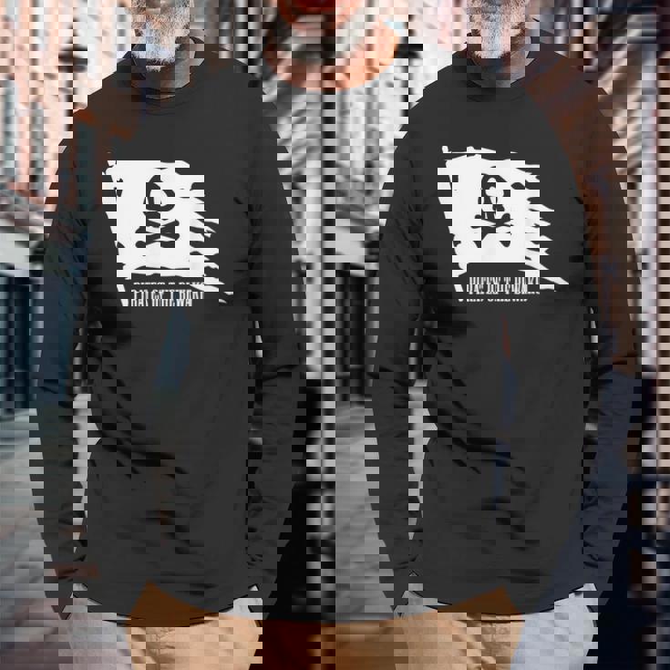 琵琶湖の海賊 ドクロ 旗 日本の景勝地 パロディ Biwako 滋賀県 日本 長袖Tシャツ 高齢者への贈り物