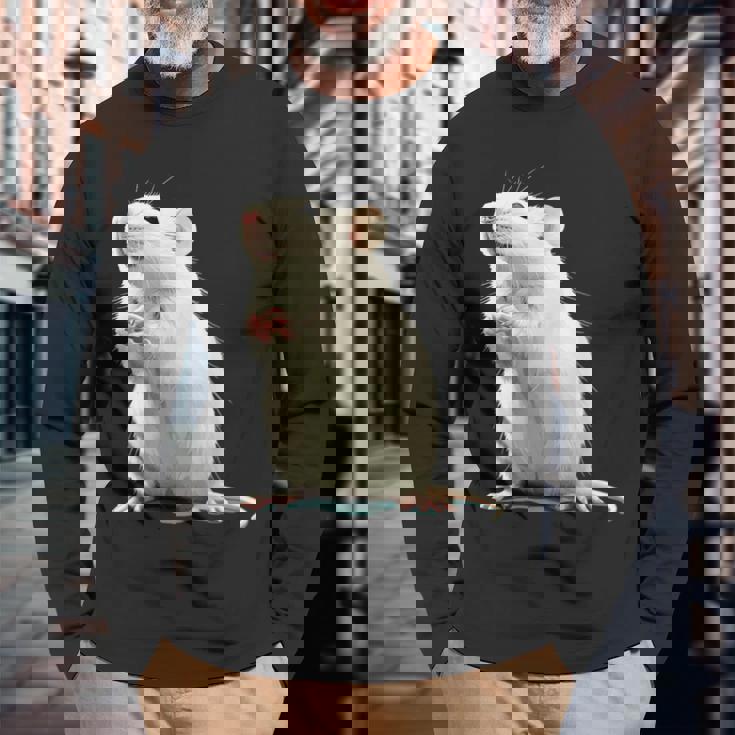 白いネズミが好きな人のための面白い見た目の白いネズミ 長袖Tシャツ 高齢者への贈り物