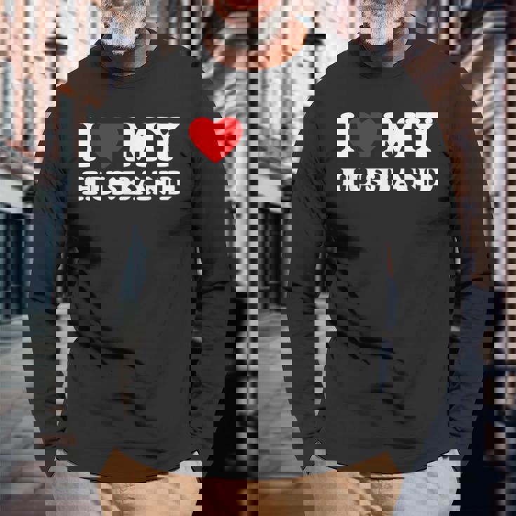 私は夫を愛しています私は夫を心から愛しています 長袖Tシャツ 高齢者への贈り物