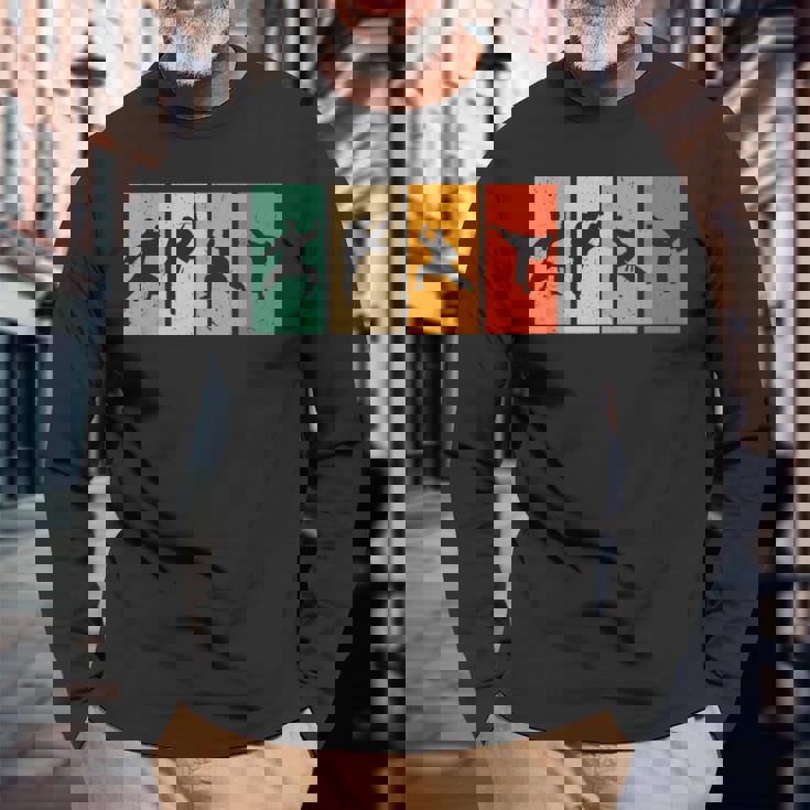 空手戦闘機シルエット空手 長袖Tシャツ 高齢者への贈り物