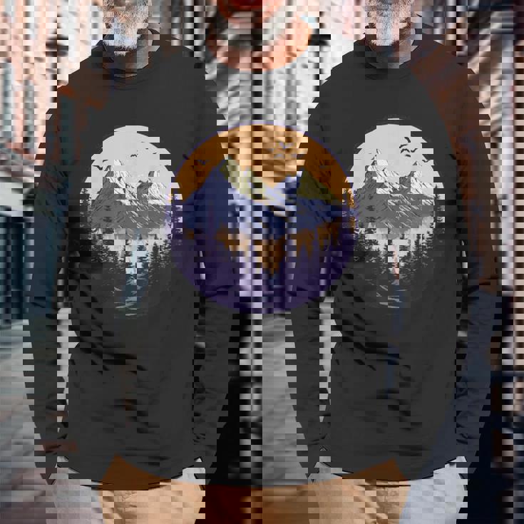 自然の中でのハイキング、ハイキング 長袖Tシャツ 高齢者への贈り物