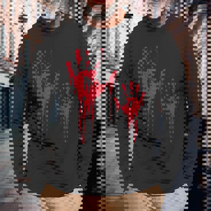 血のスプラッターハロウィーンのゾンビの犠牲者 長袖Tシャツ 高齢者への贈り物